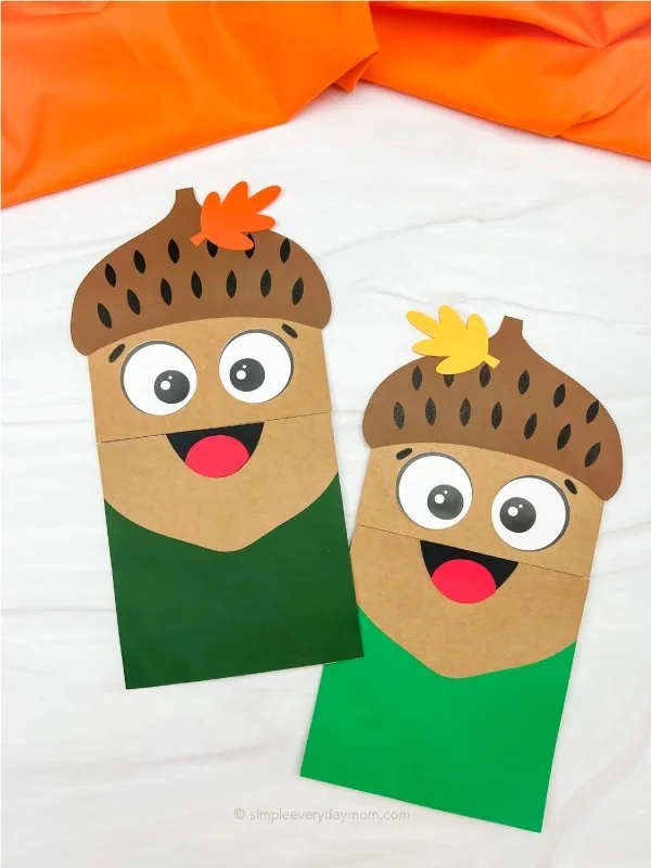 Kids' acorn paper bag craft using a free template for fun DIY activities.