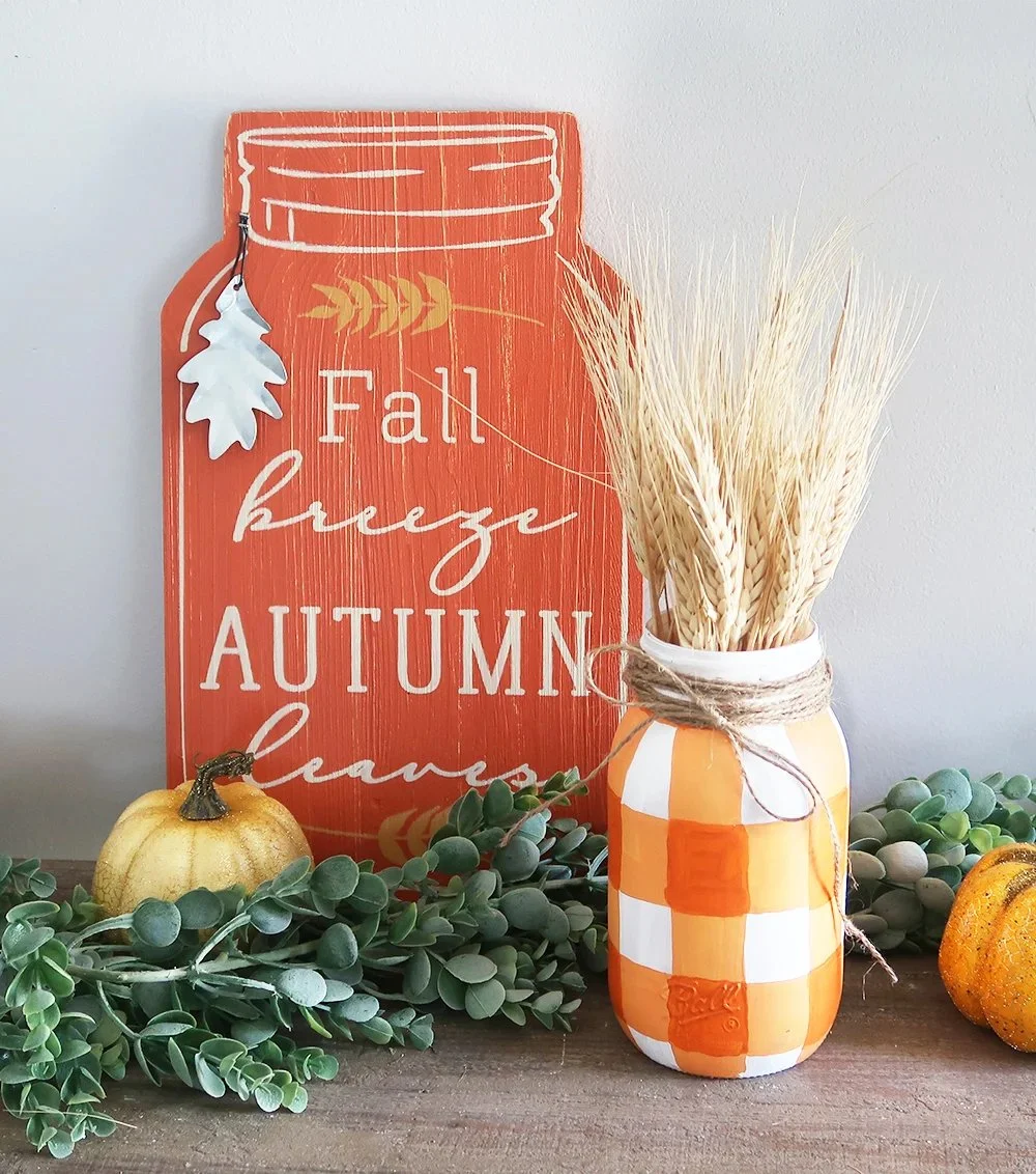 How to Paint a Buffalo Check Mason Jar - Weekend Craft